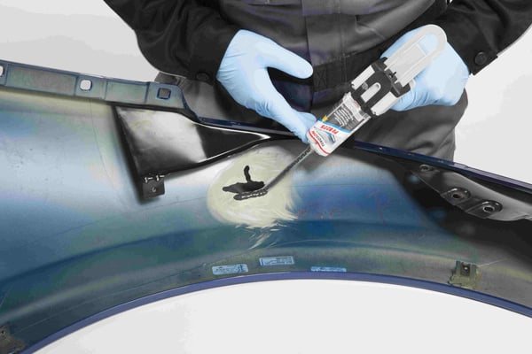 PEGAMENTOS PARA CARROCERIAS Y VIDRIOS